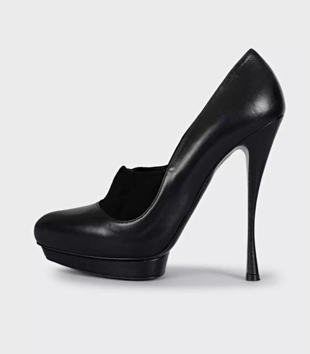 Alexander McQueen Black Leather Pointed-Toe Heels sz.39